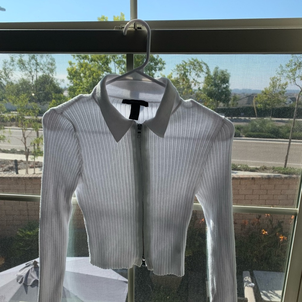 Forever 21 front zip girls sweater Large